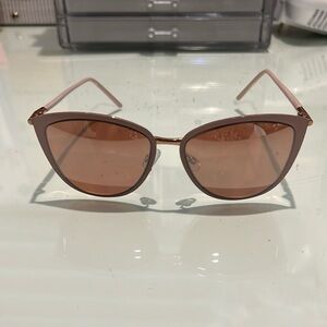 Mauve Cat-eye Sunglasses